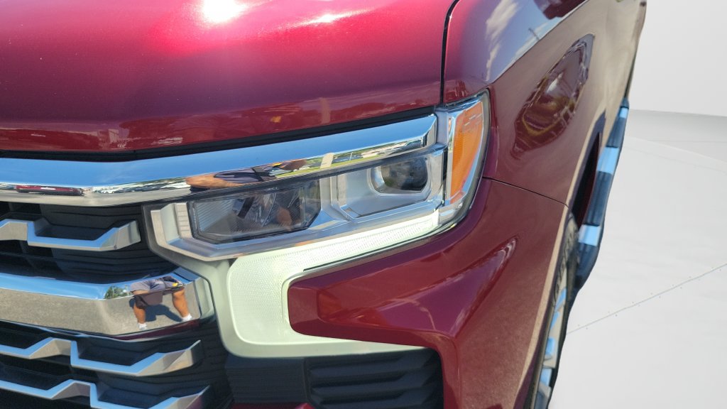 Used 2023 Chevrolet Silverado 1500 LTZ w/ Z71 Off-Road Package AWD/4WD image 23