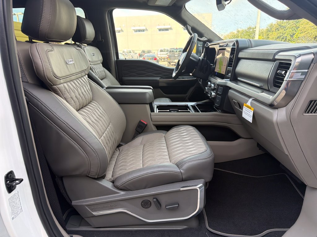 New 2027 Ford F250 Platinum w/ Platinum Plus Package AWD/4WD image 28