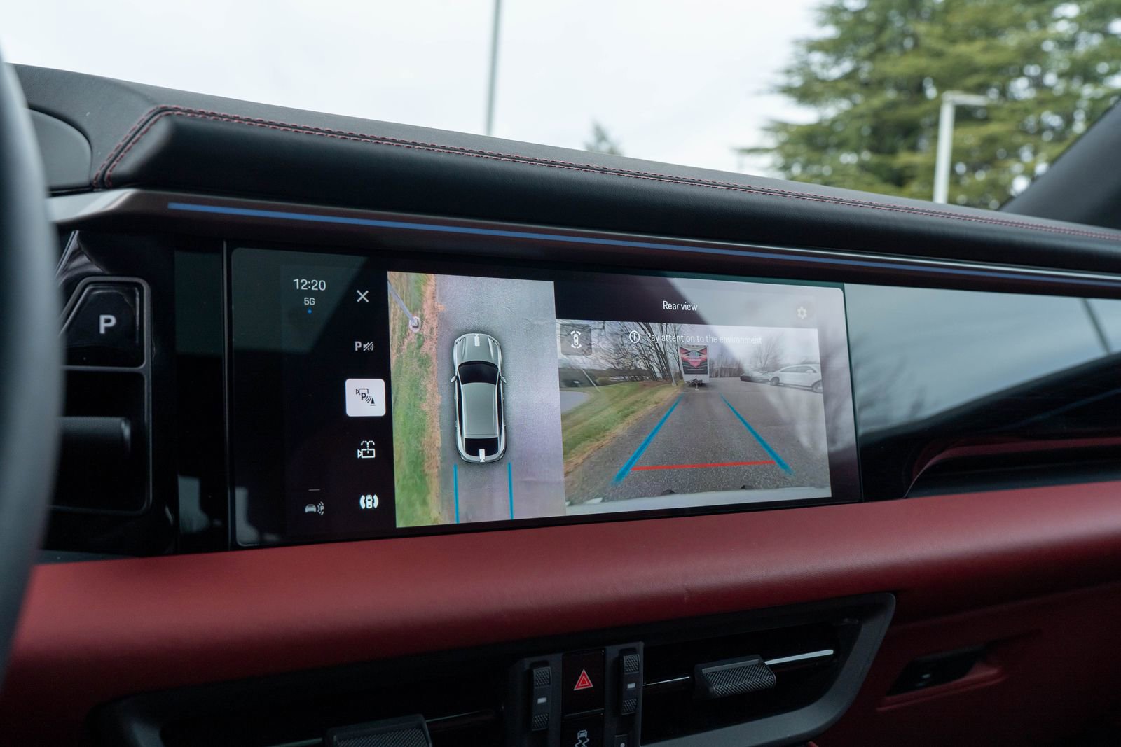 Certified 2025 Porsche Macan 4S Electric image 29