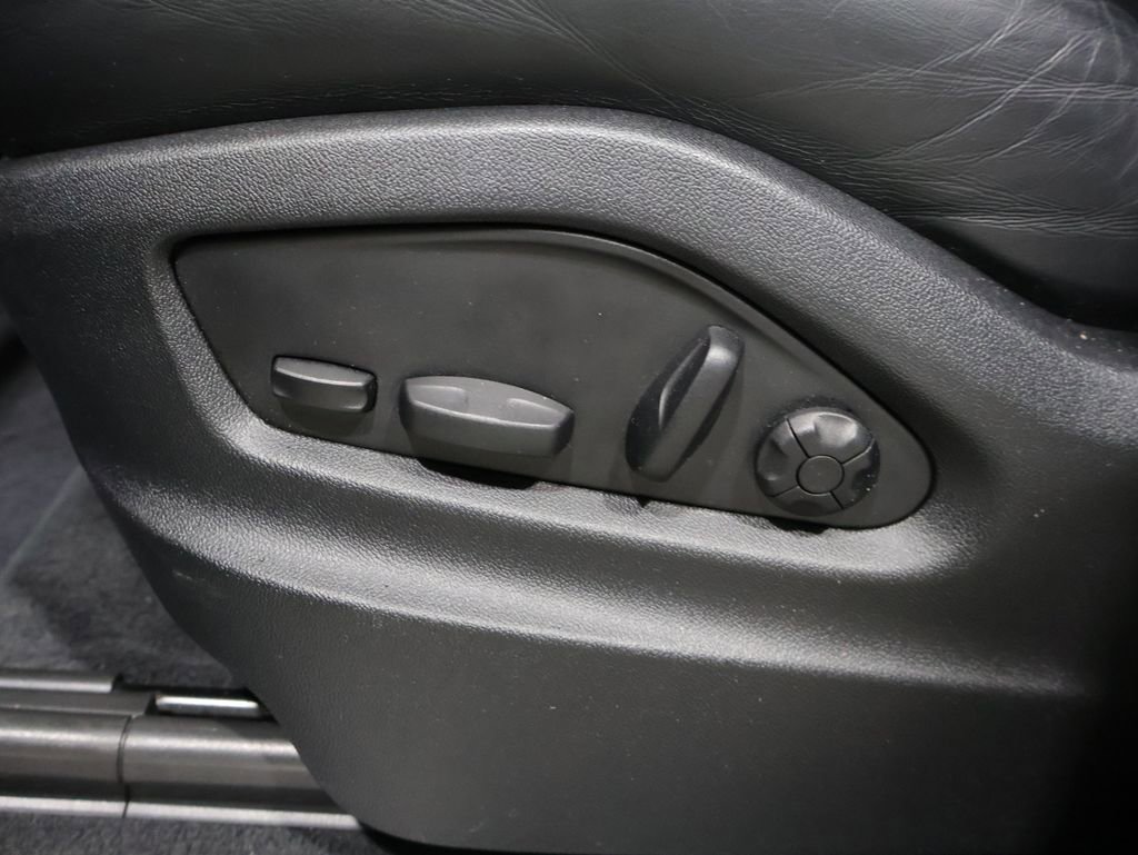 Used 2022 Porsche Cayenne Base image 10