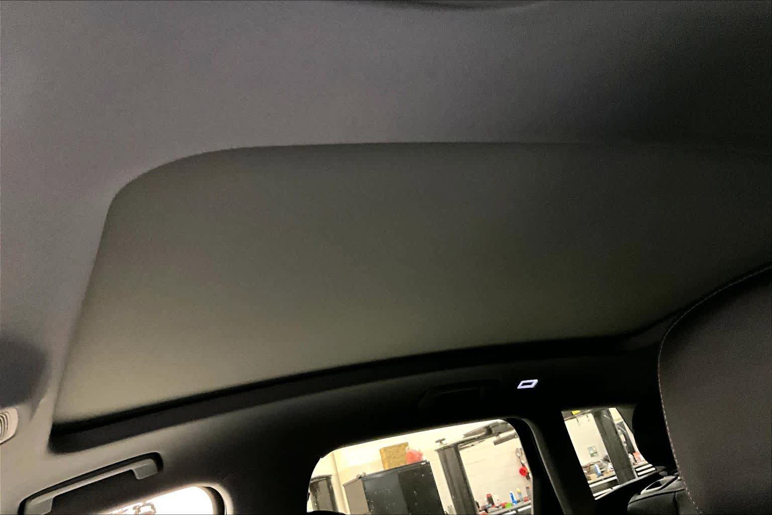 New 2025 Audi Q6 e-tron Premium AWD/4WD image 18