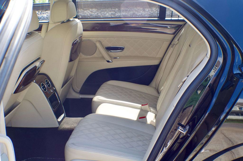 Used 2018 Bentley Flying Spur S V8 AWD/4WD image 52