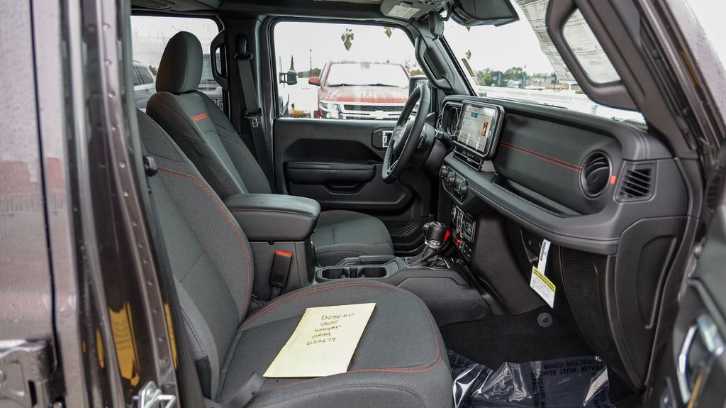 New 2025 Jeep Wrangler Unlimited Rubicon image 21