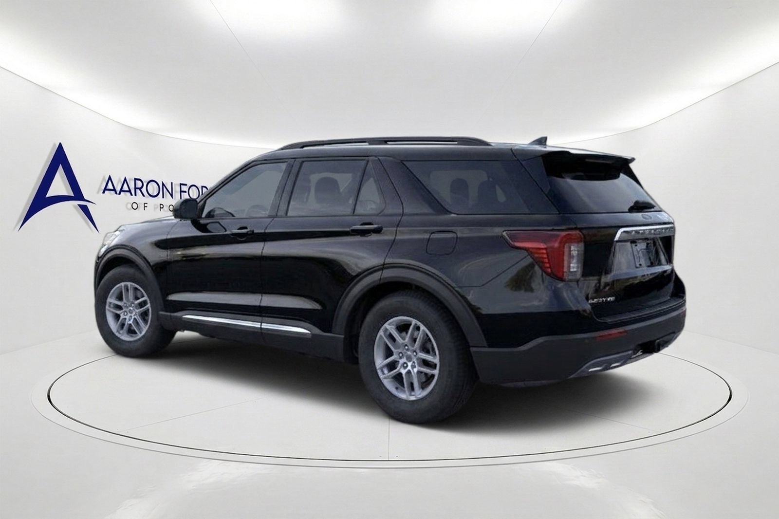 New 2026 Ford Explorer Active w/ Active Comfort Package RWD image 4