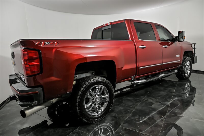Used 2018 Chevrolet Silverado 2500 High Country w/ Duramax Plus Package AWD/4WD image 8