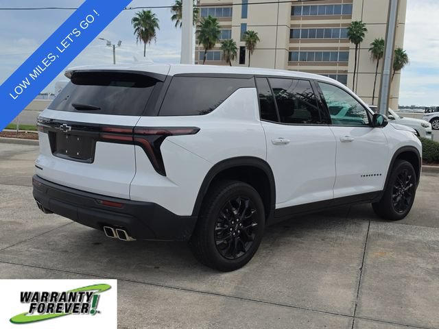Used 2024 Chevrolet Traverse LS w/ Midnight/Sport Edition FWD image 4