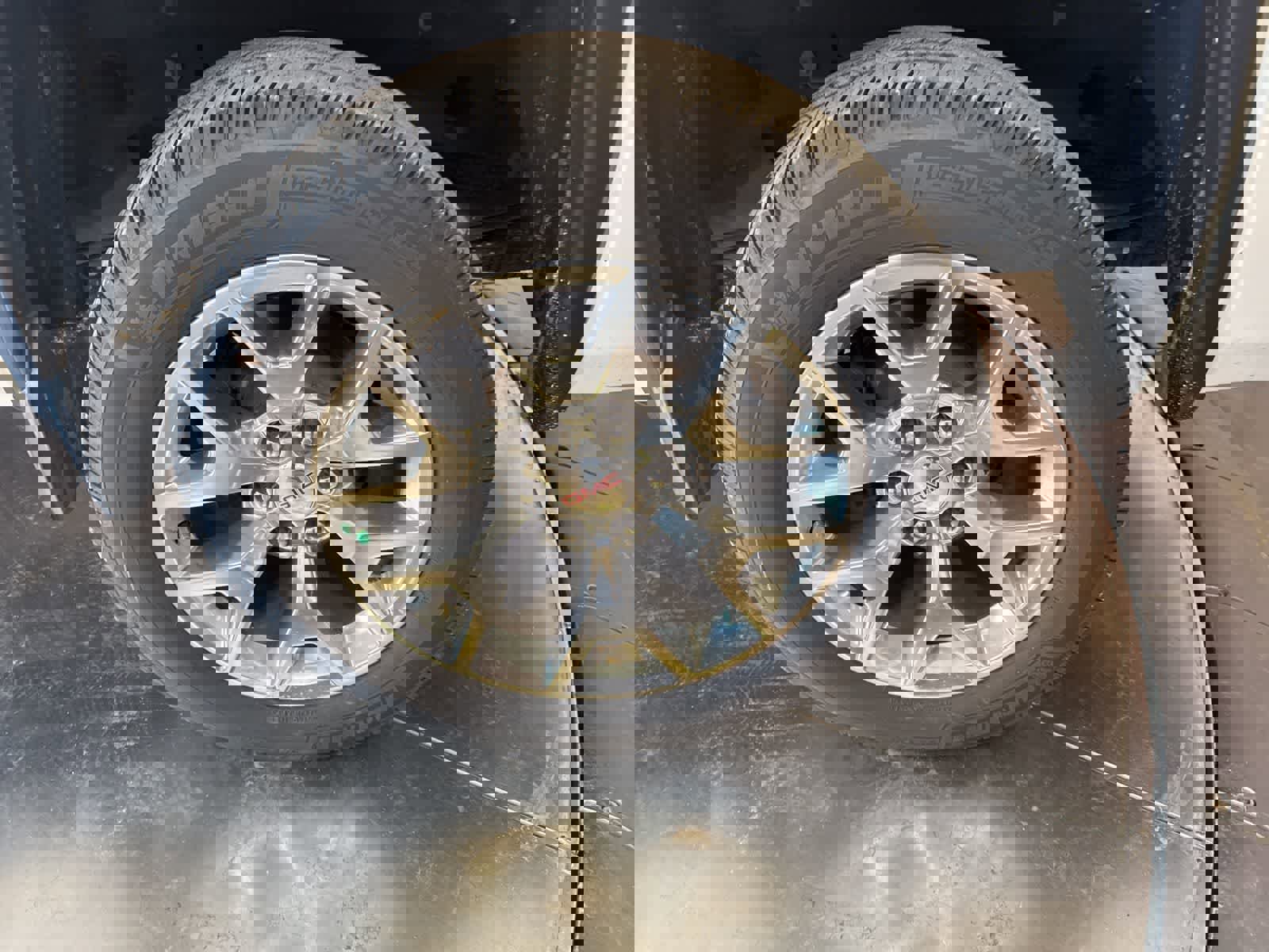 Used 2015 GMC Sierra 1500 SLT w/ SLT Crew Cab Value Package image 11