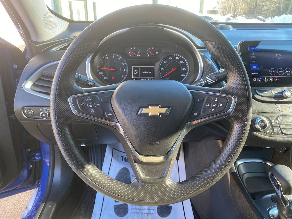 Used 2023 Chevrolet Malibu LT image 15