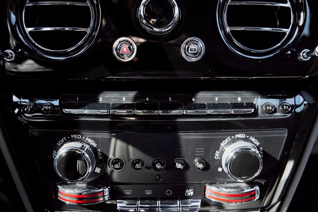 Used 2025 Rolls-Royce Phantom Sedan image 80