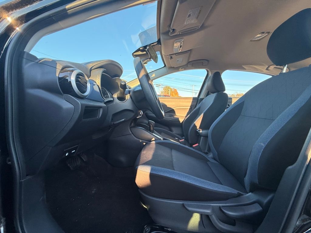 Used 2023 Nissan Versa SV FWD image 23