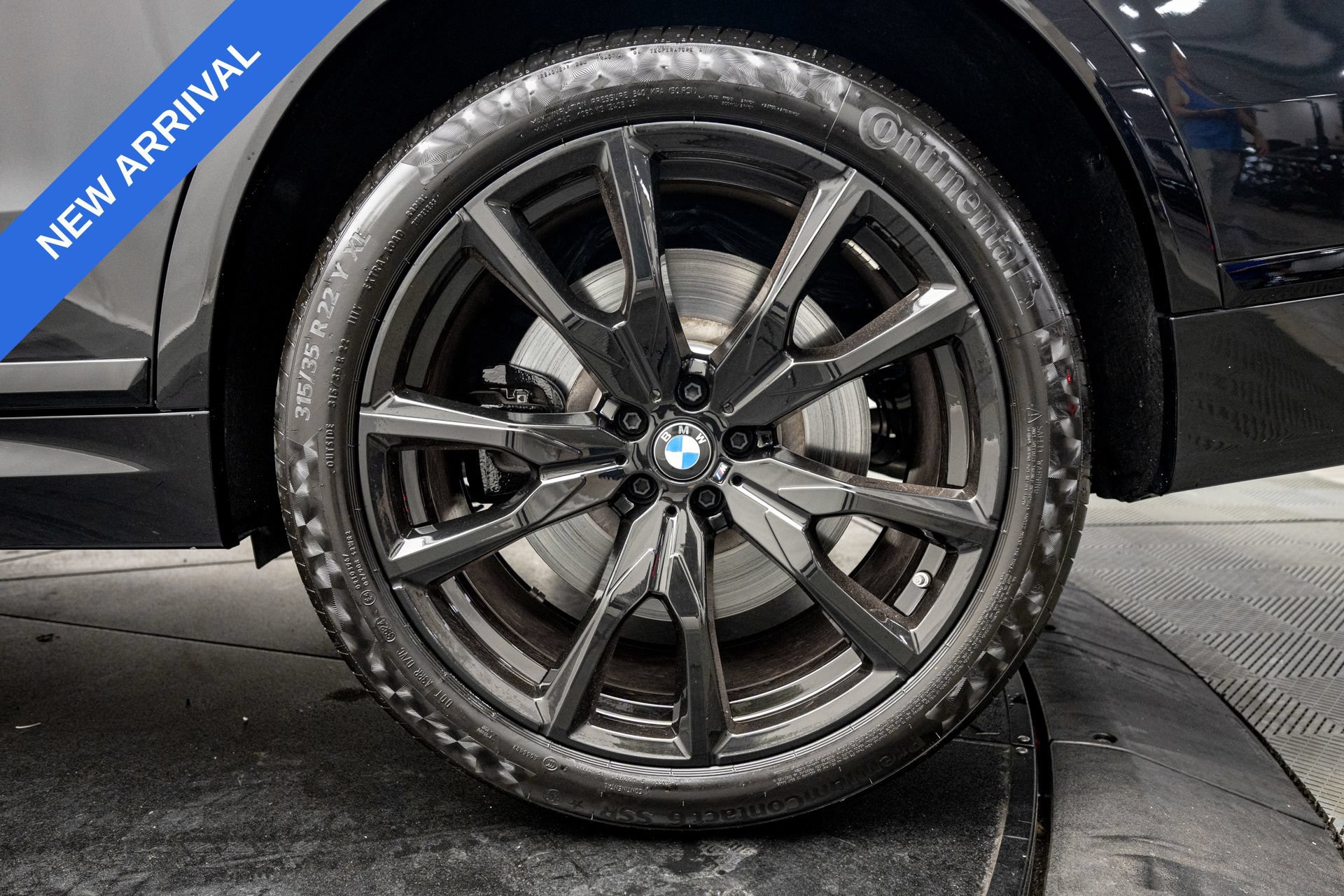 Used 2025 BMW X7 M60i w/ Executive Package AWD/4WD image 37