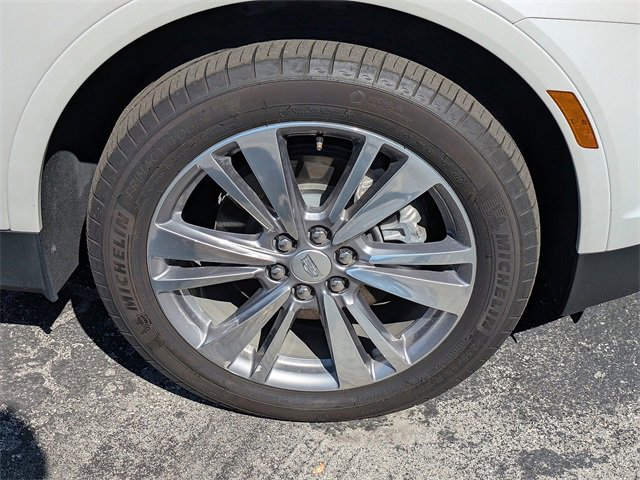 Certified 2025 Cadillac XT5 Premium Luxury image 11