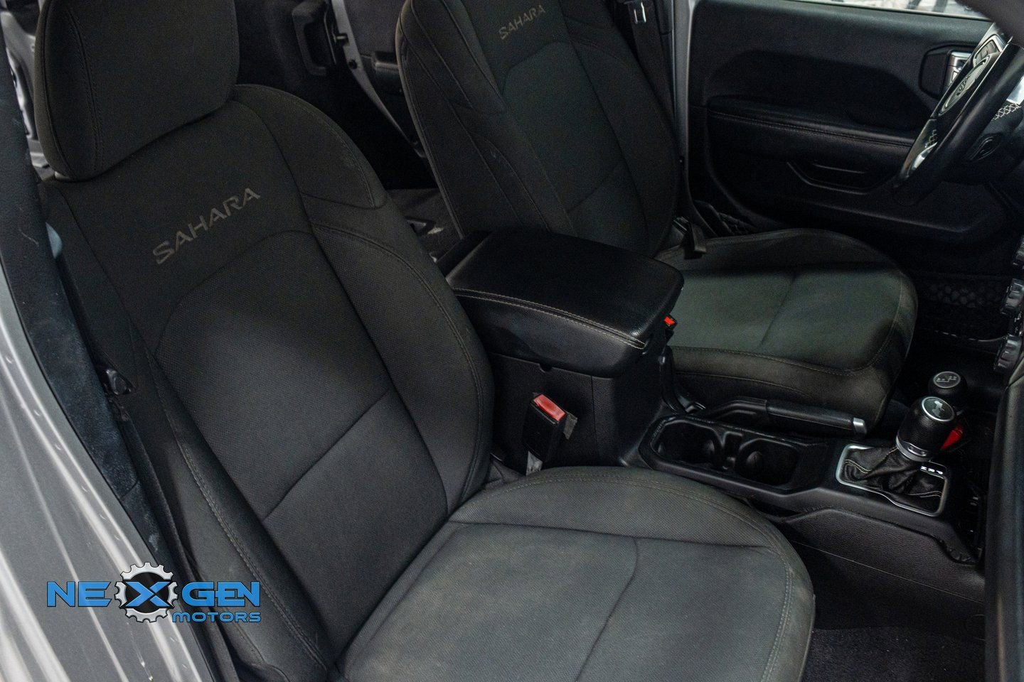 Used 2021 Jeep Wrangler Unlimited Sahara image 36