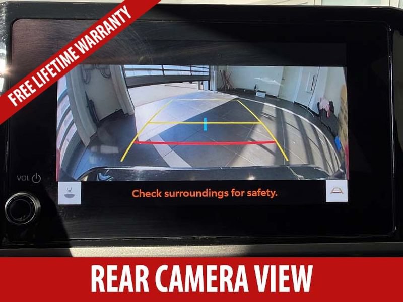 Used 2025 Toyota Camry SE FWD image 14