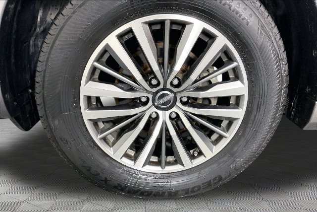 Used 2021 Nissan Armada SL w/ Captain's Chairs Package AWD/4WD image 33