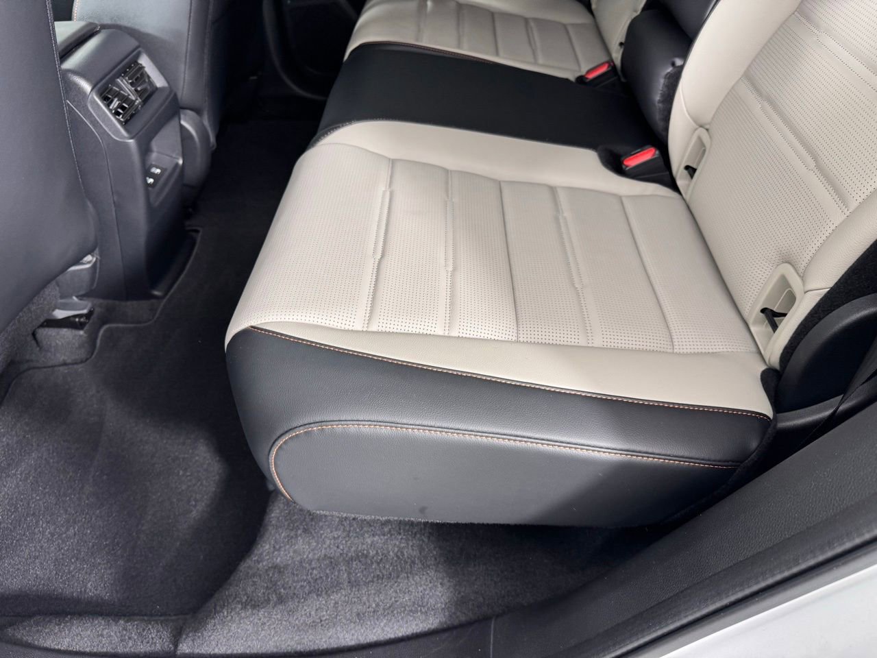 Used 2023 Honda CR-V Sport Touring image 28