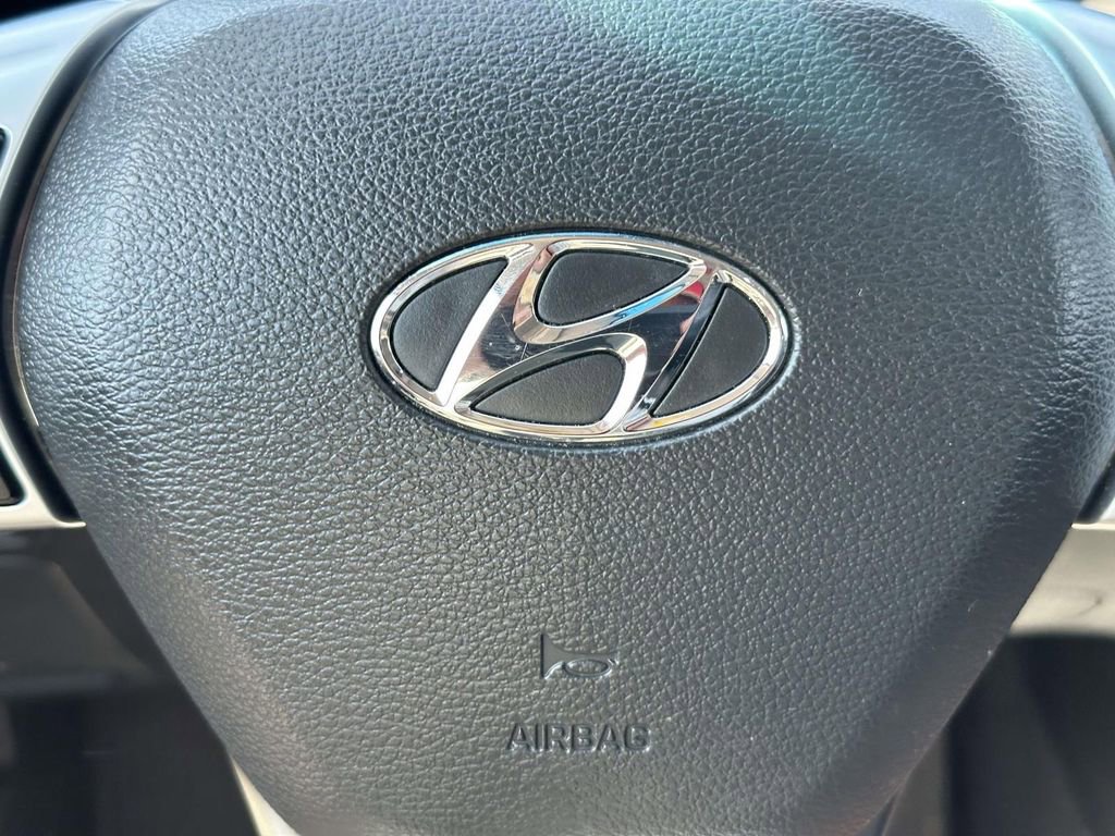 Used 2019 Hyundai Sonata Limited w/ Ultimate Package 04 image 24