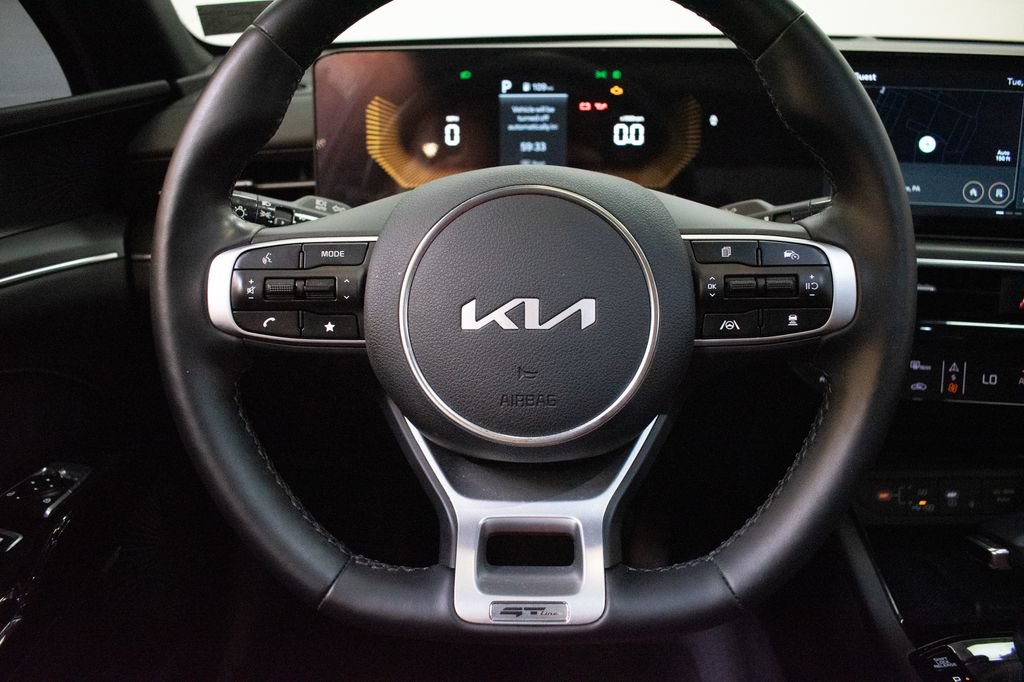 Used 2025 Kia K5 GT-Line w/ GT-Line Premium Package AWD/4WD image 12