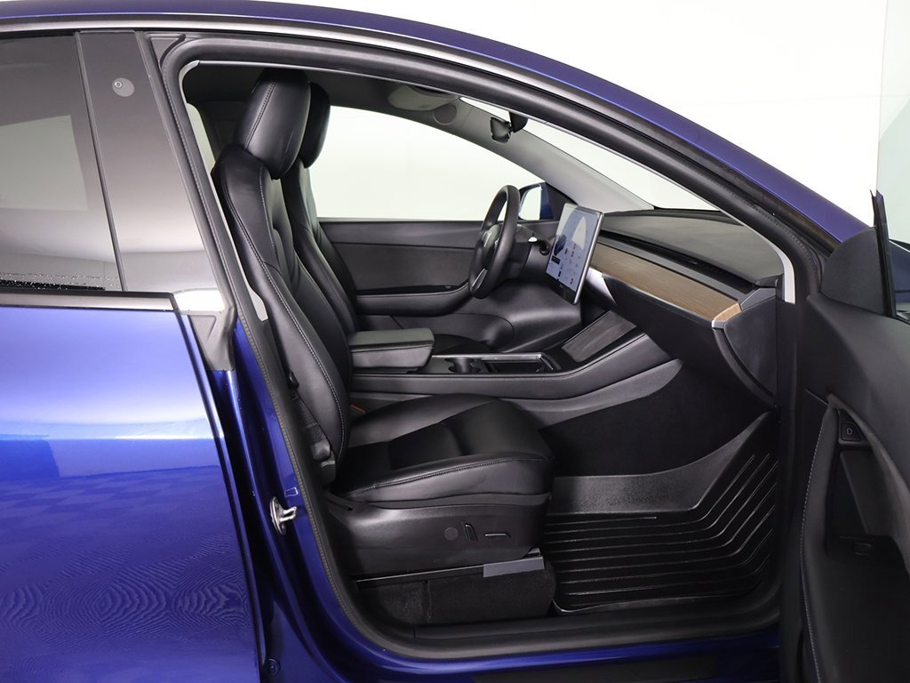 Used 2021 Tesla Model Y Long Range image 30
