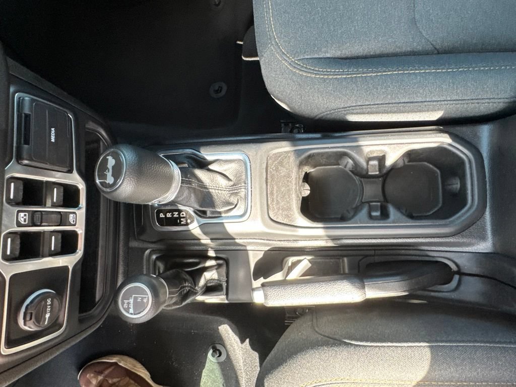 Used 2025 Jeep Wrangler Unlimited Sport AWD/4WD image 44