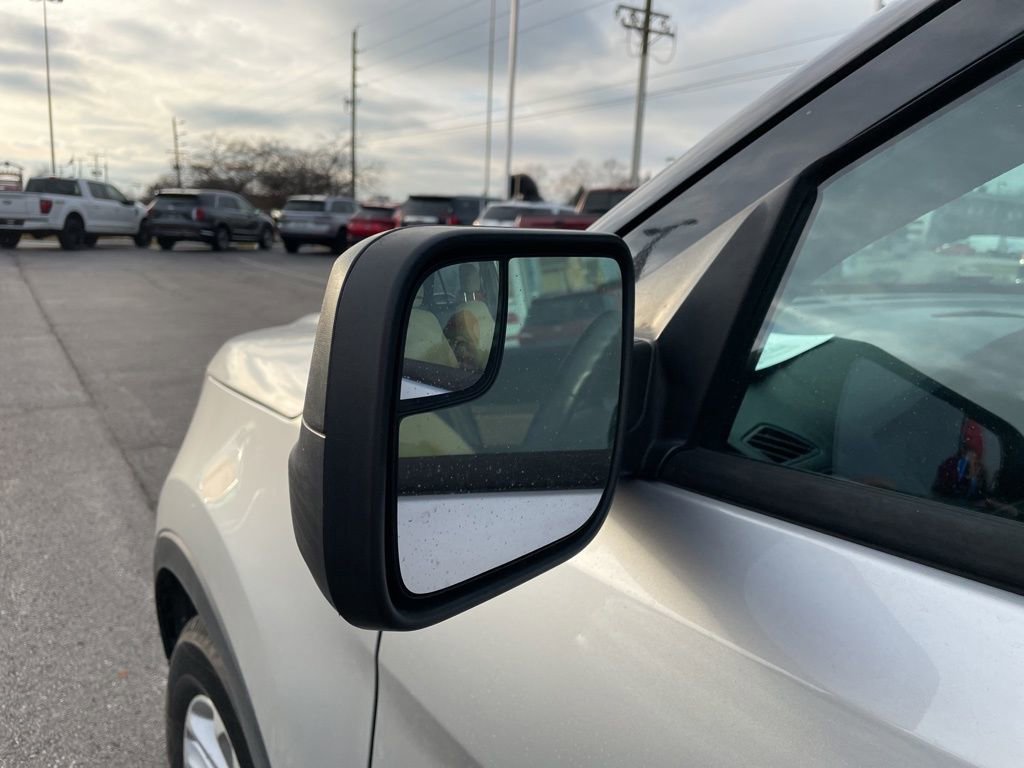 Used 2017 Ford Explorer FWD image 13