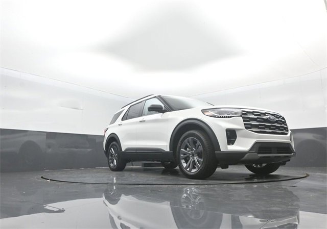 New 2026 Ford Explorer Active image 30