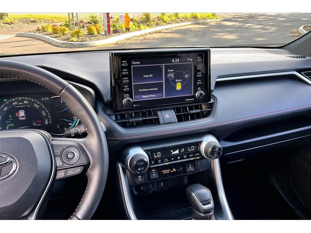 Used 2022 Toyota RAV4 SE w/ Weather & Moonroof Package AWD/4WD image 6