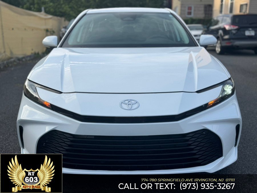 Used 2025 Toyota Camry LE FWD image 2