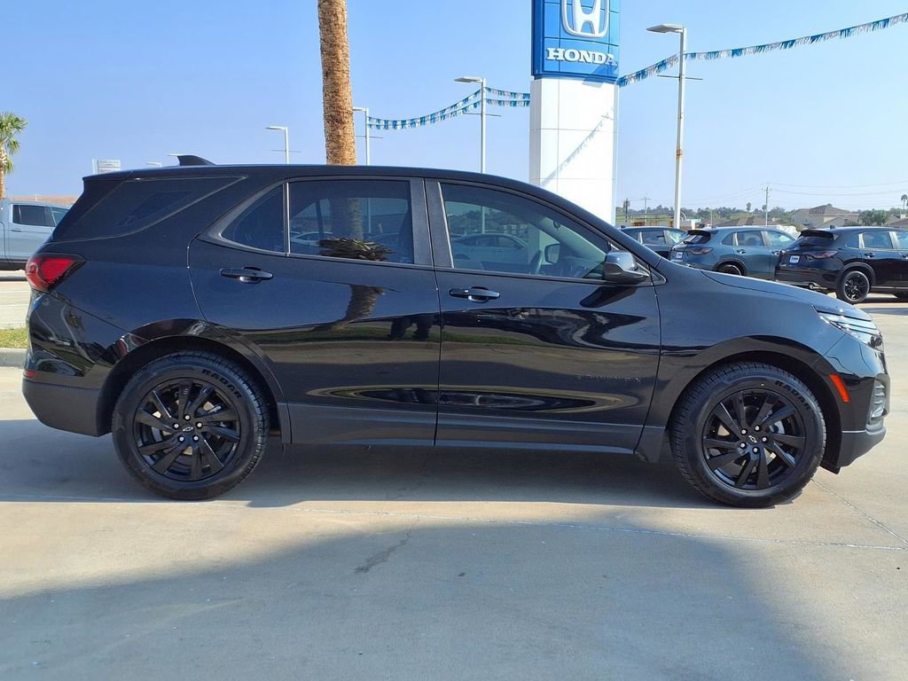 Used 2024 Chevrolet Equinox LS w/ Midnight Edition image 8