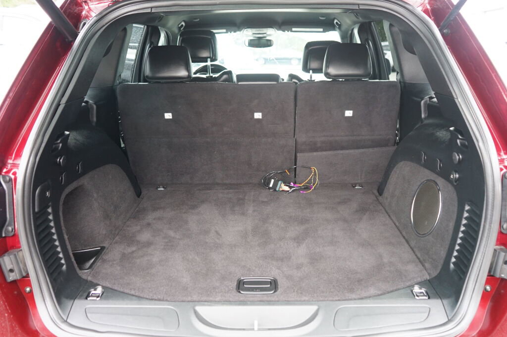 Used 2018 Jeep Grand Cherokee Altitude image 5