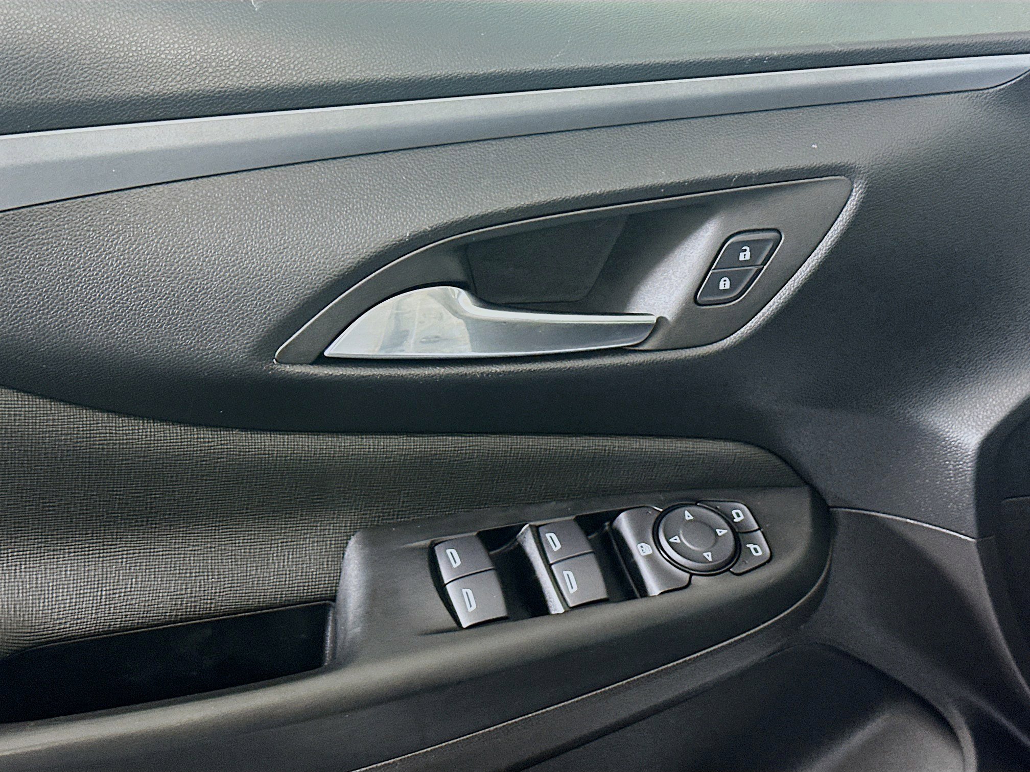 Used 2025 Buick Envista Preferred FWD image 15