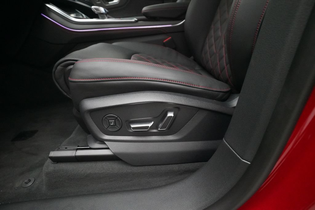 New 2026 Audi SQ8 Prestige AWD/4WD image 30