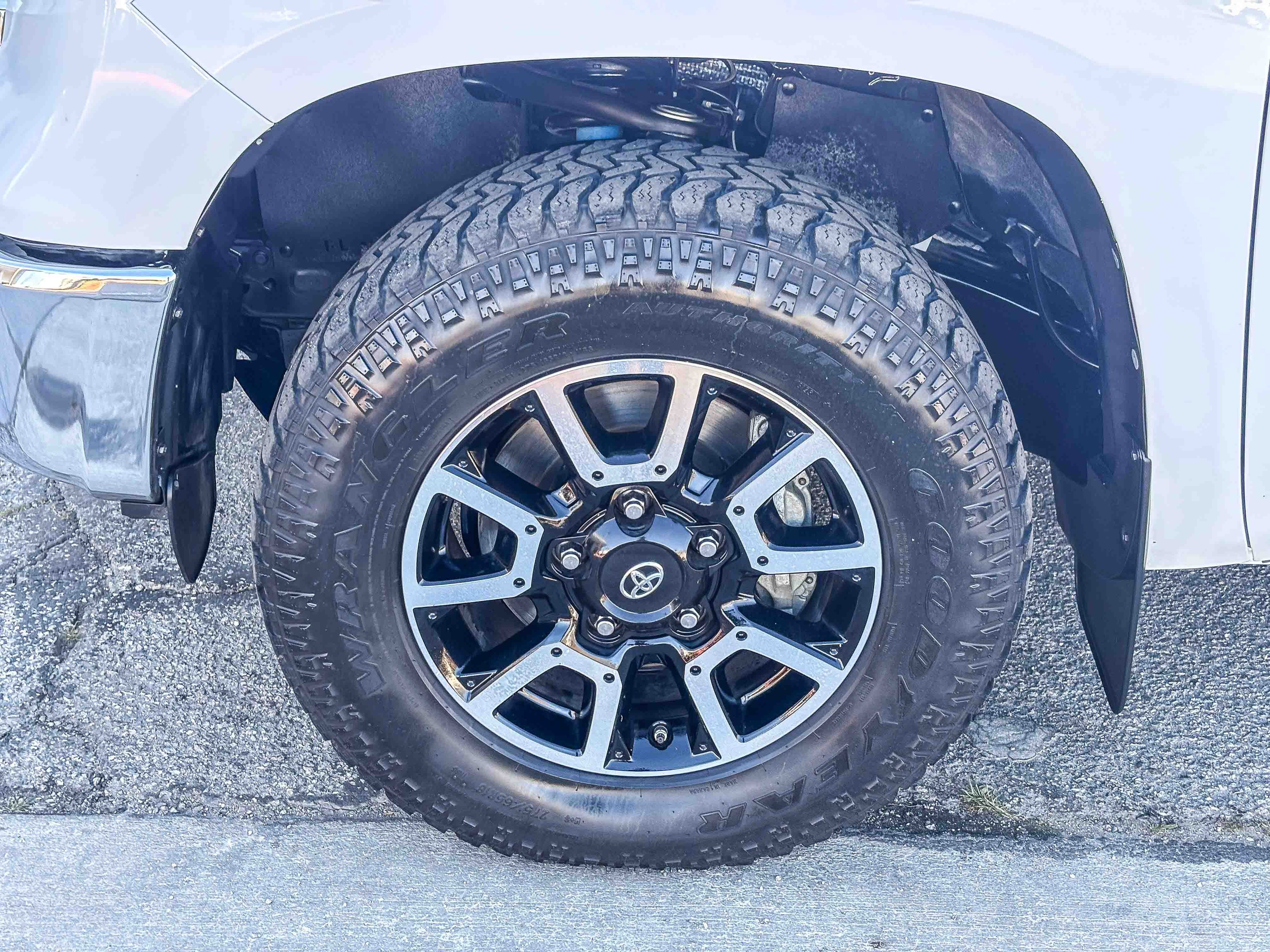 Certified 2018 Toyota Tundra SR5 w/ TRD Off Road Package image 11