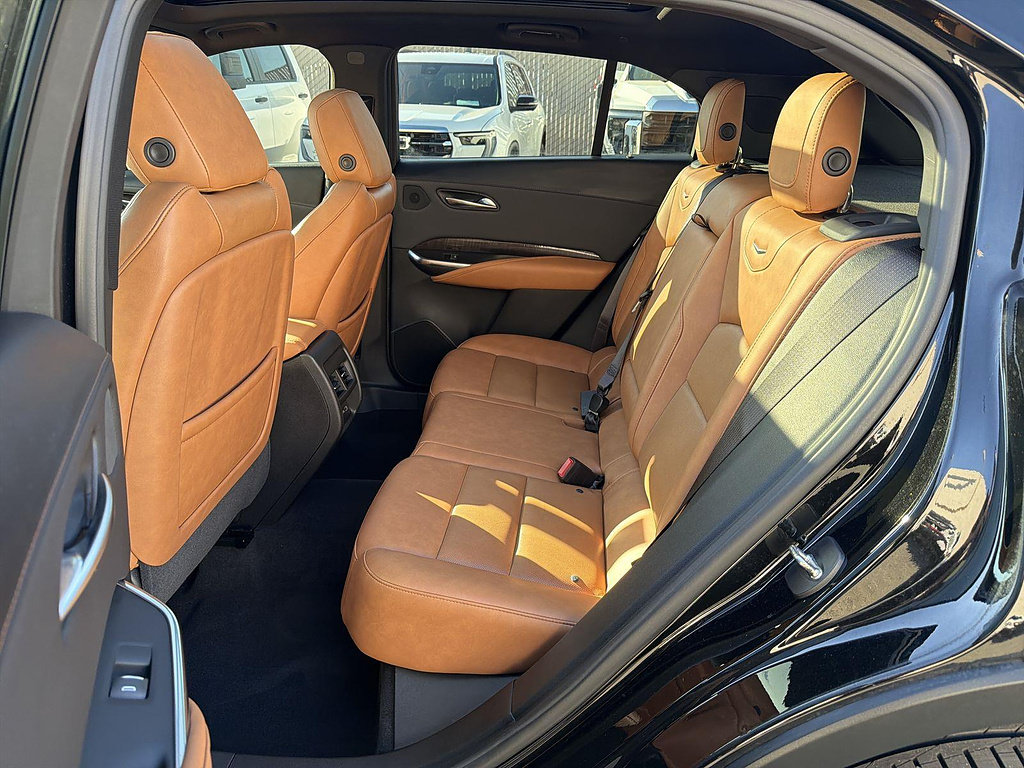 Used 2023 Cadillac XT4 Sport w/ LPO, Onyx Lite Package AWD/4WD image 25