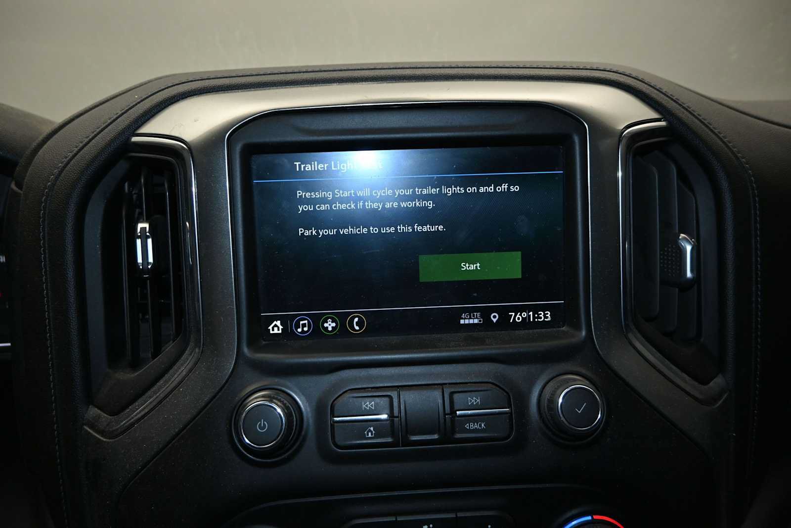 Used 2021 Chevrolet Silverado 1500 LT AWD/4WD image 22