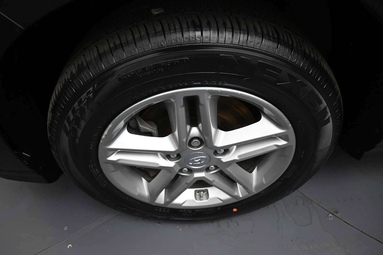 Used 2023 Hyundai Kona SE w/ Cargo Package AWD/4WD image 13
