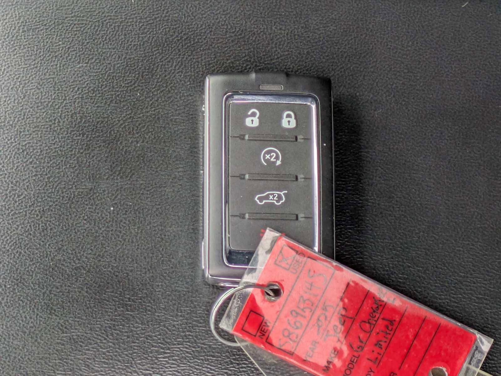 Used 2025 Jeep Grand Cherokee L Limited w/ Trailer Tow Package image 34