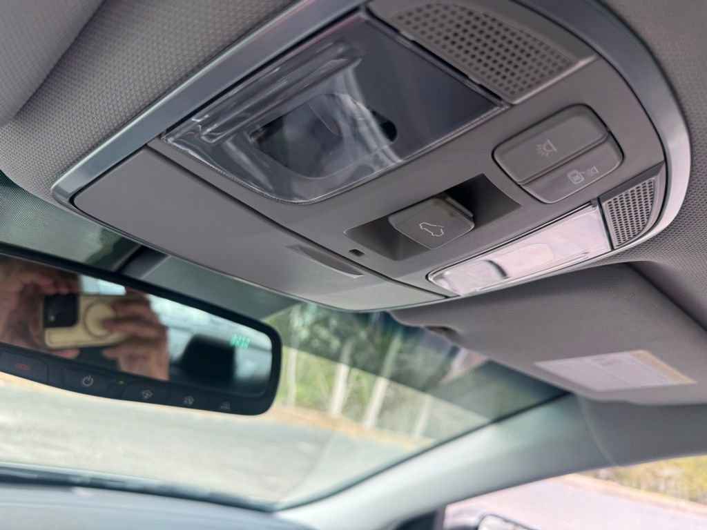 Used 2018 Hyundai Sonata Limited image 21