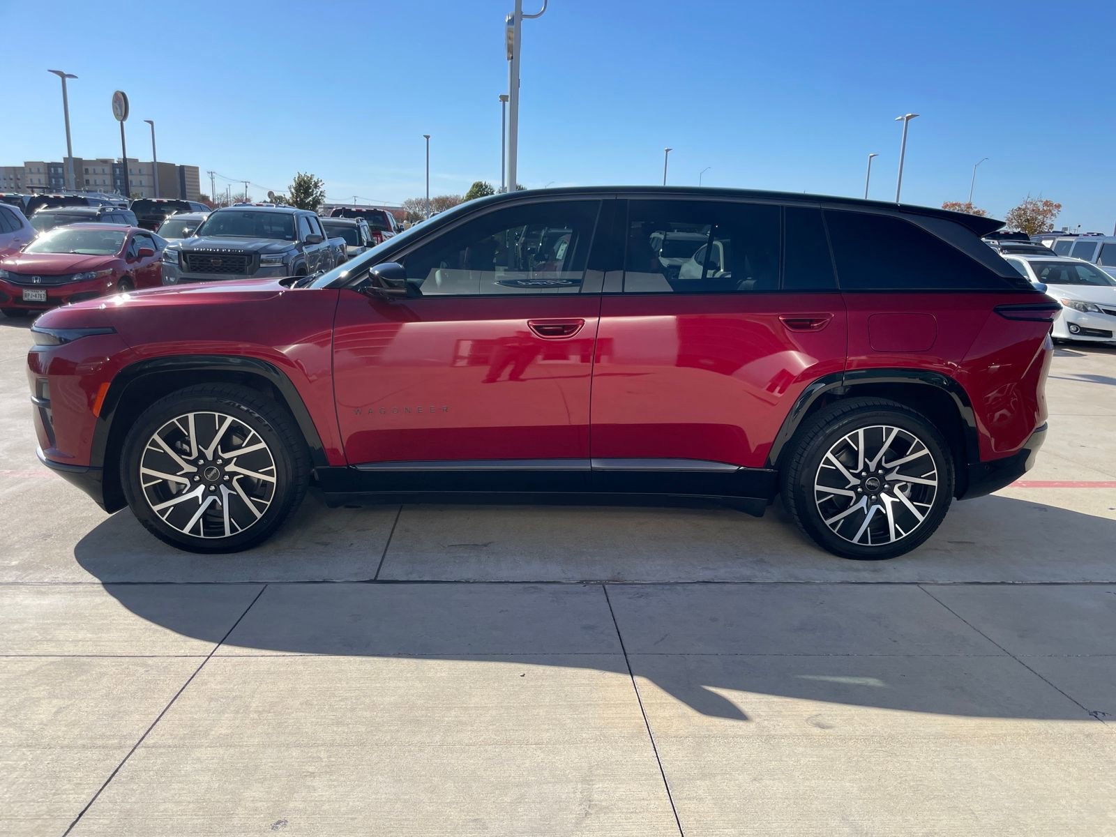 Used 2025 Jeep Wagoneer S Limited image 2