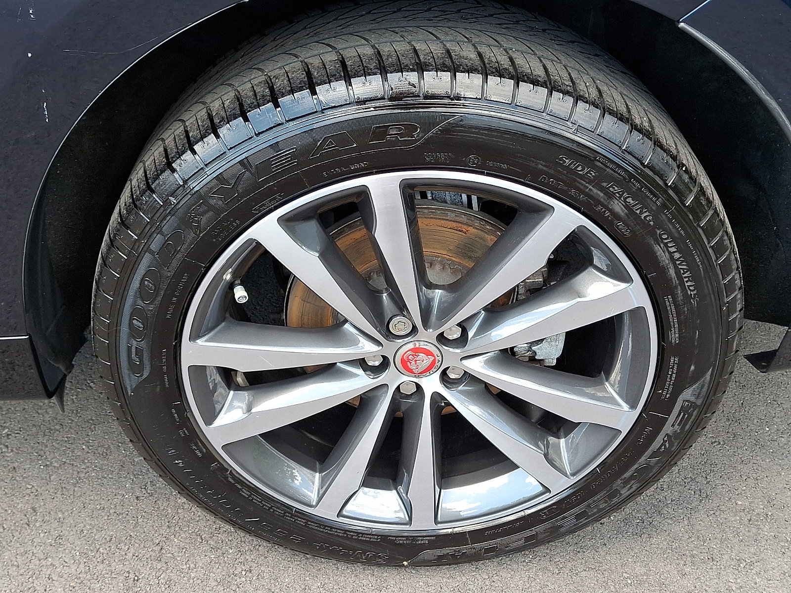 Used 2023 Jaguar F-PACE S AWD/4WD image 9