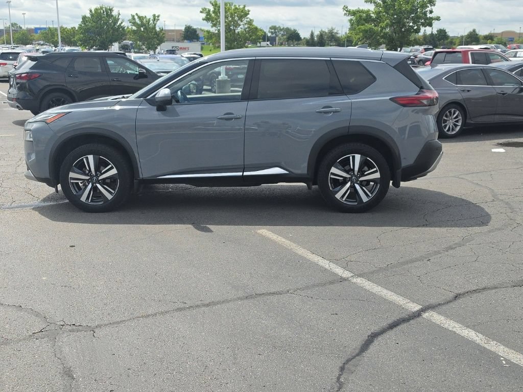 Used 2023 Nissan Rogue Platinum w/ Platinum Premium Package AWD/4WD image 4