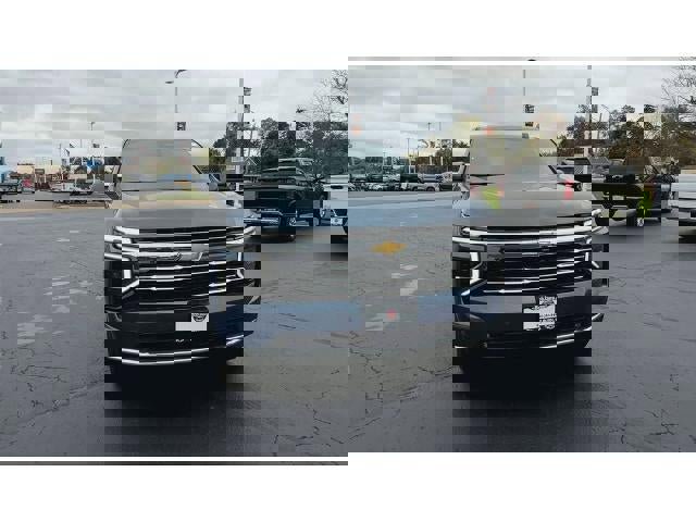 New 2026 Chevrolet Suburban LT w/ Comfort Package image 3
