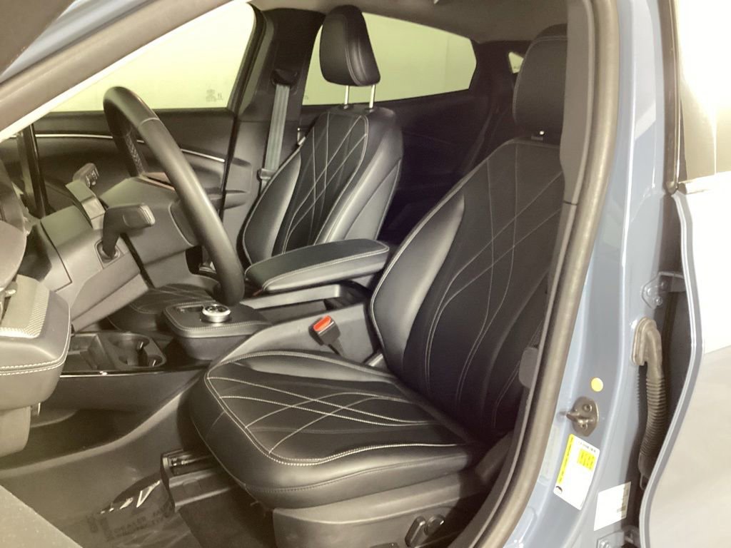 Used 2023 Ford Mustang Mach-E Select RWD image 25
