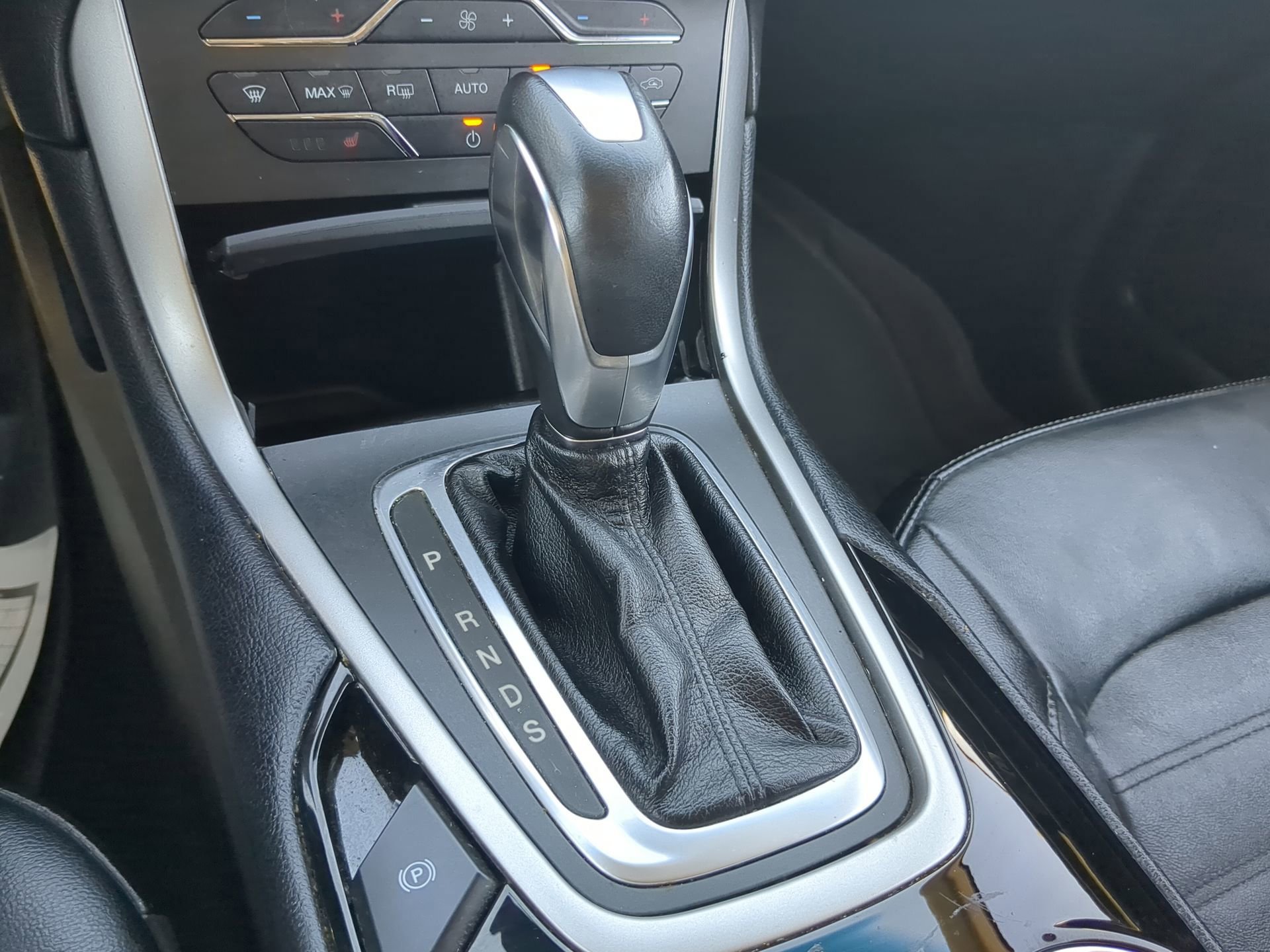 Certified 2017 Ford Edge SEL w/ Equipment Group 201A image 47