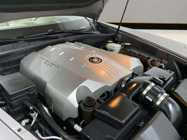 Used 2005 Cadillac XLR RWD image 73