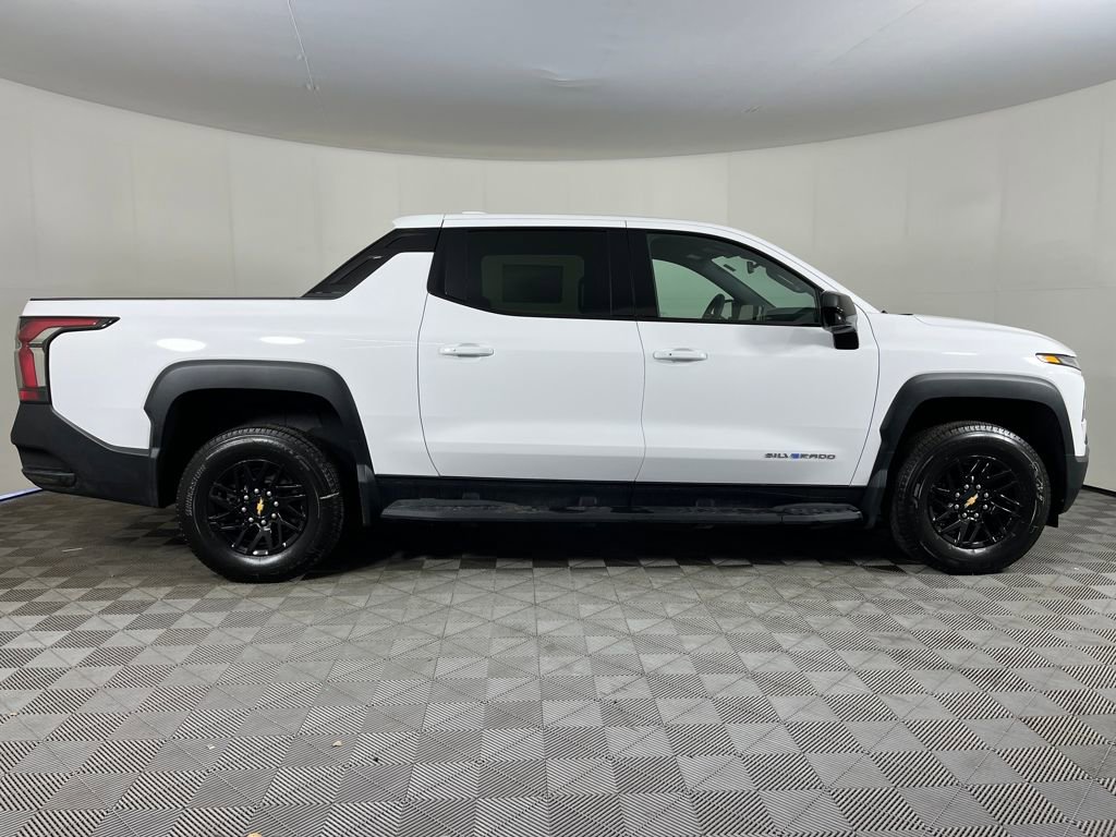 New 2026 Chevrolet Silverado EV LT AWD/4WD image 5