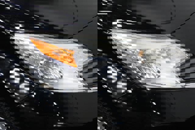 Used 2016 Nissan Versa Note SV image 24