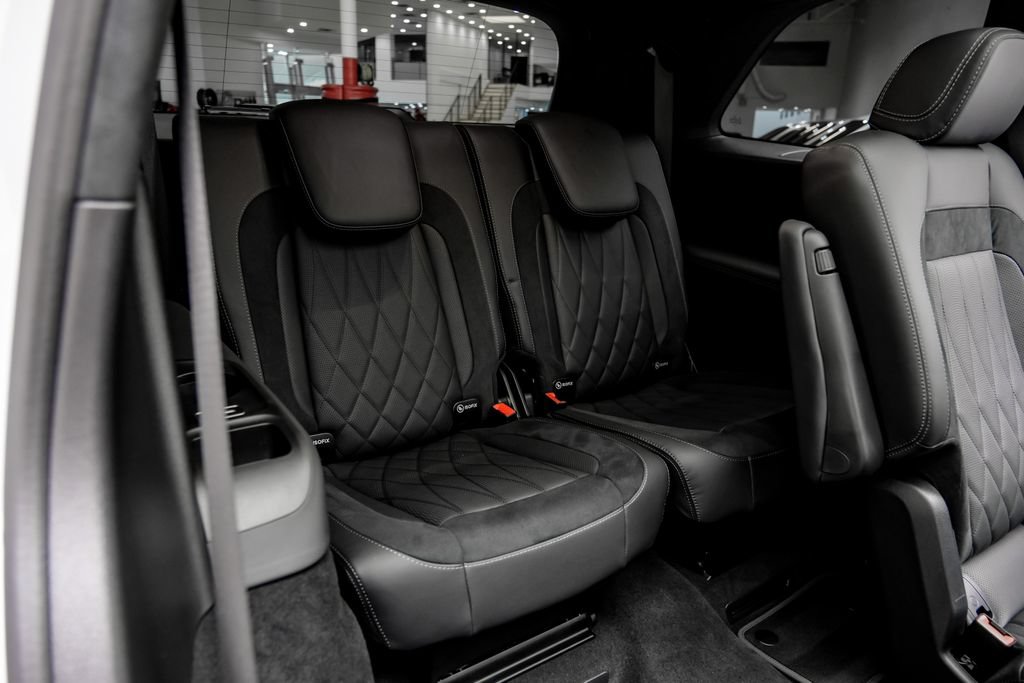 Used 2025 Mercedes-Benz GLS 63 AMG 4MATIC image 49