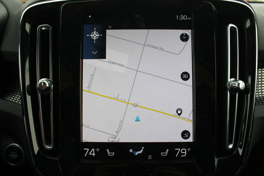 Used 2021 Volvo XC40 T5 R-Design image 40