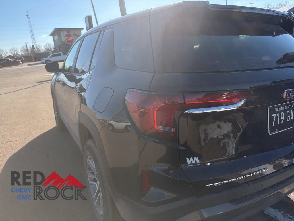 Used 2025 GMC Terrain Elevation AWD/4WD image 12